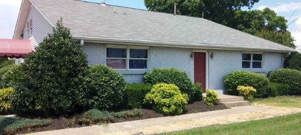 625 Hart Ln, Nashville, TN 37216
